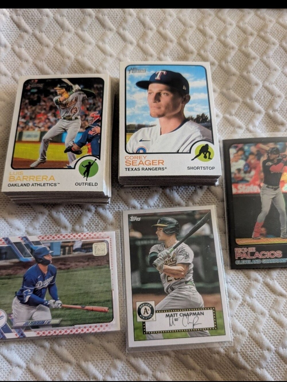 2022 Topps Heritage High Number Baseball cards.